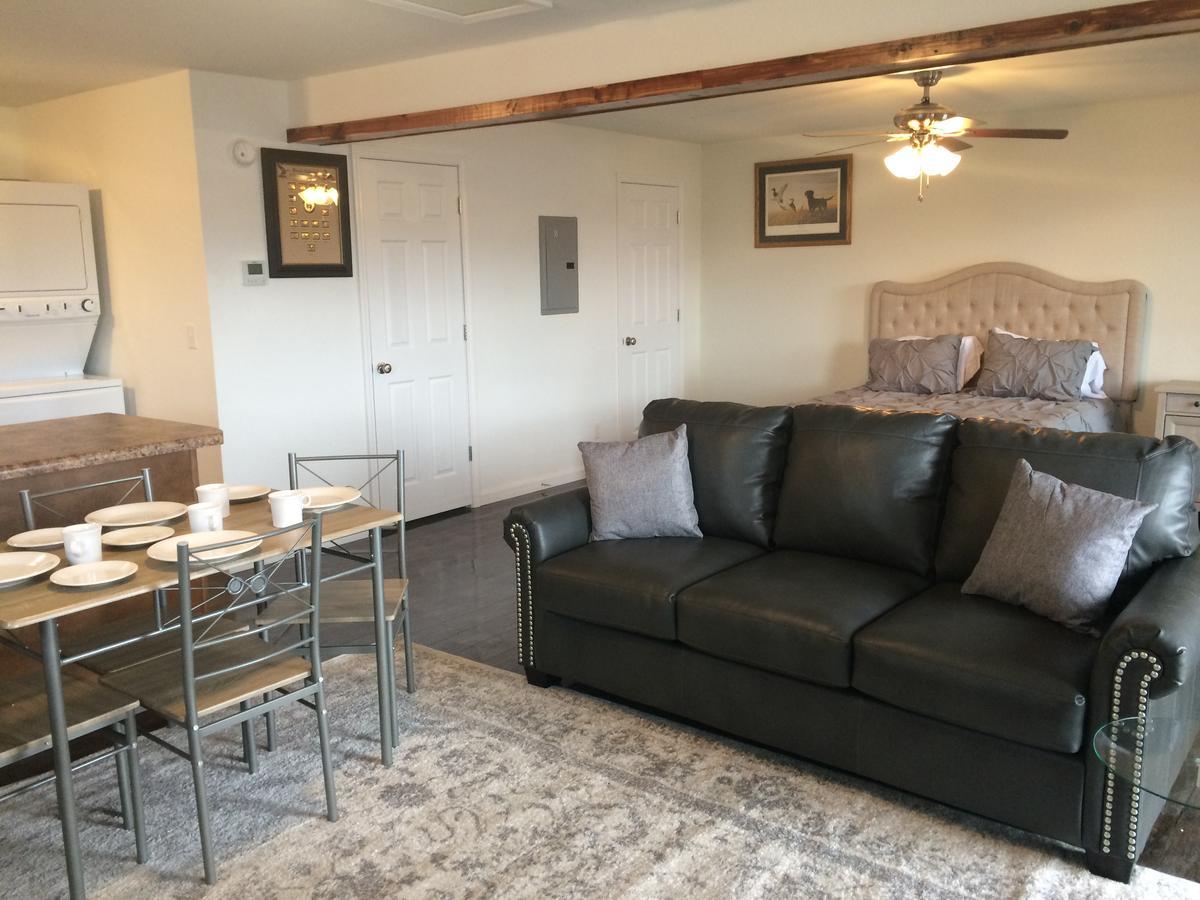 Anchor Inn And Suites Jamestown Екстериор снимка